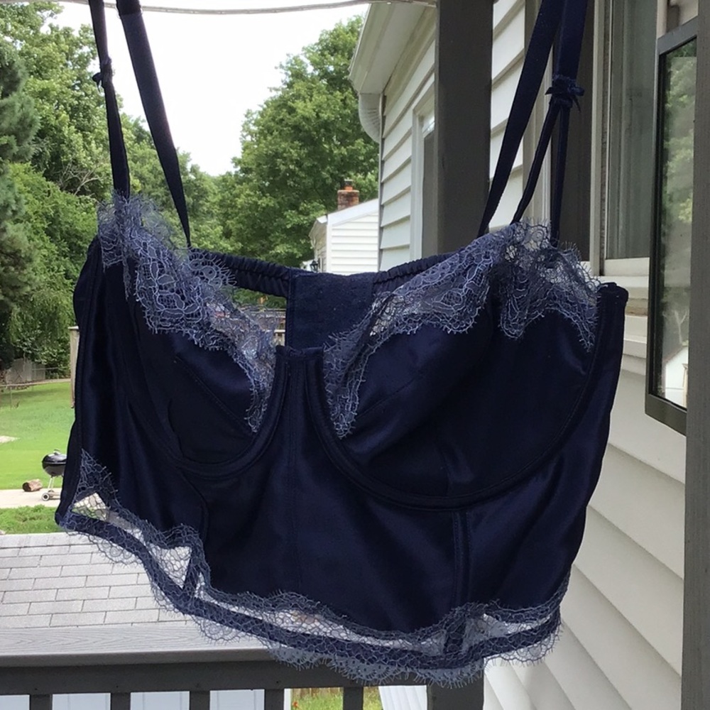 NWOT Victoria Secret Bustier.  38C. Navy Blue.
